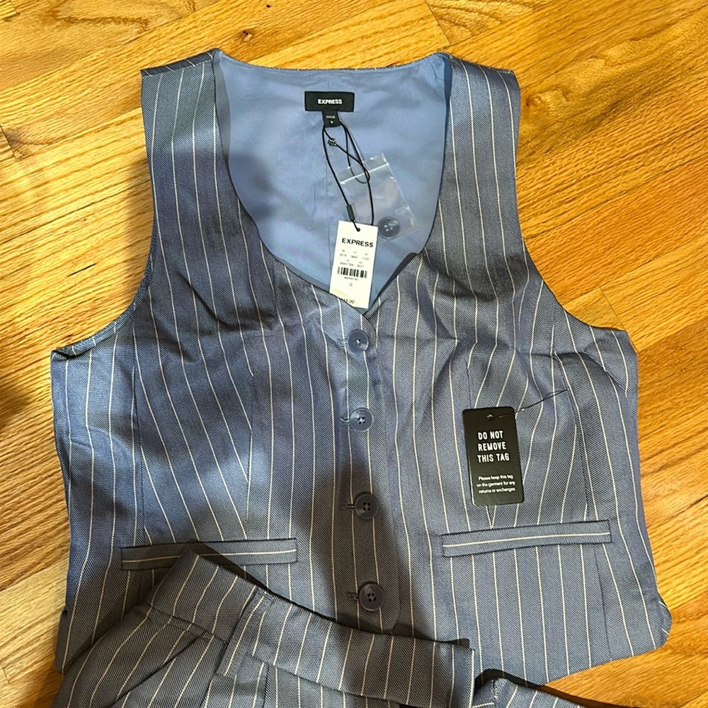 COPY - BNWT Express Vest and Ankle Pants Set